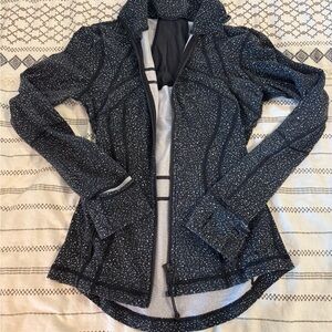 Lululemon Athletica Black and White Sweatshirt